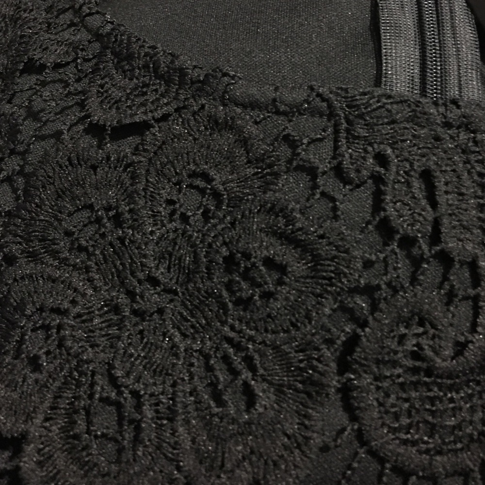 Sabine Rosalie Lace Dress - Picture 6 of 7